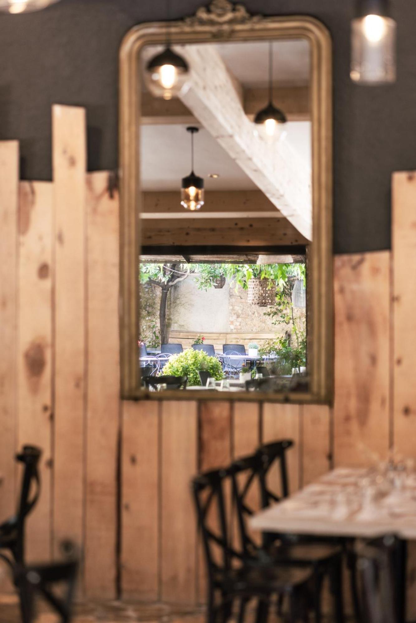 Auberge De La Tour Aups Ngoại thất bức ảnh