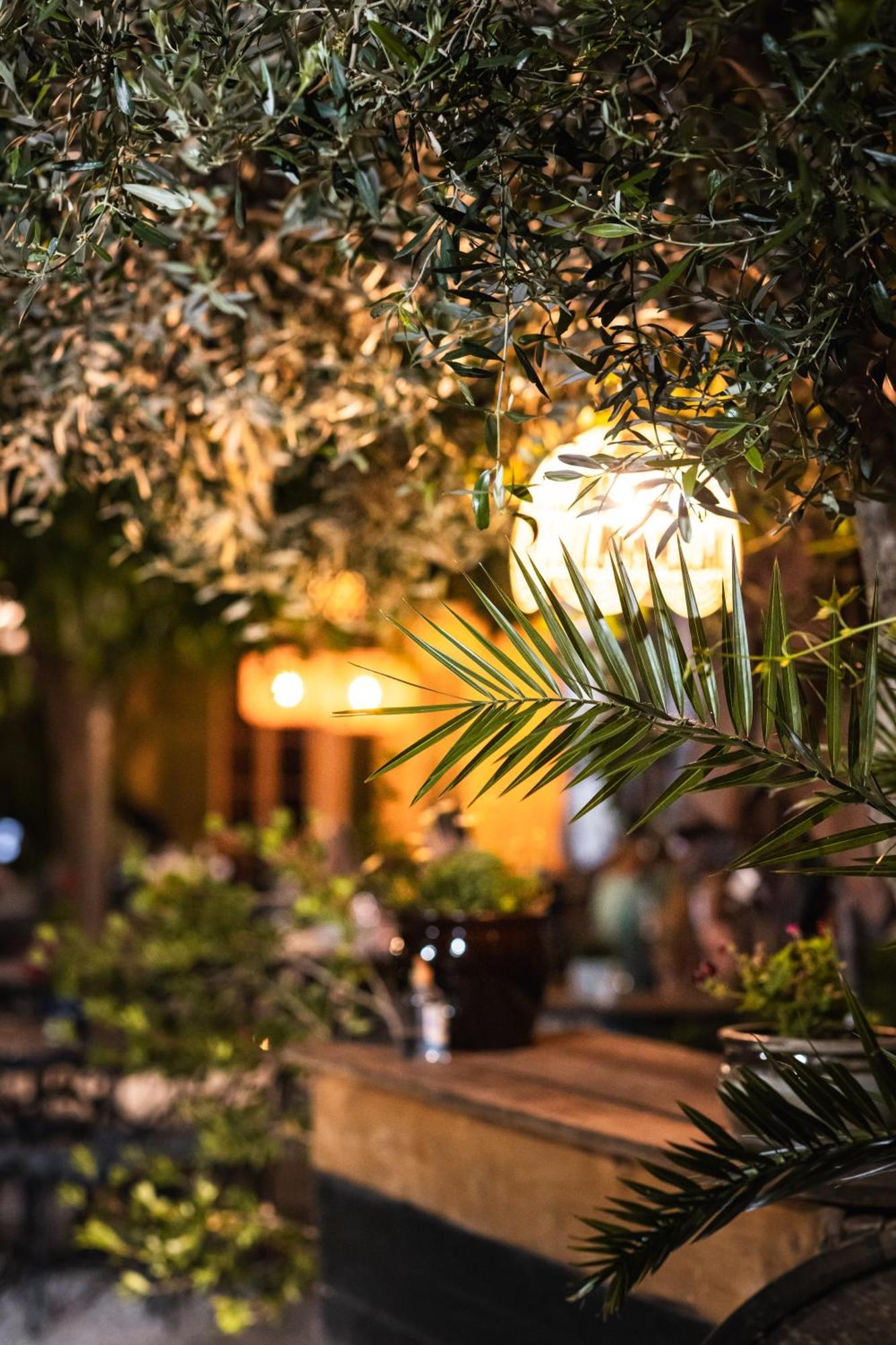 Auberge De La Tour Aups Ngoại thất bức ảnh