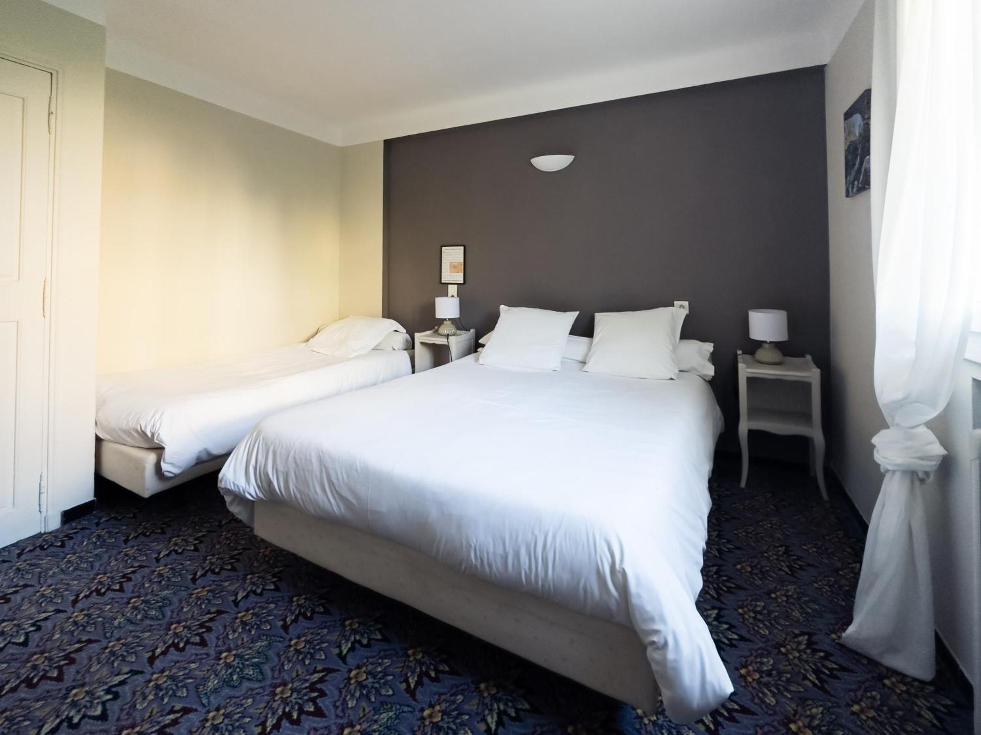 Auberge De La Tour Aups Ngoại thất bức ảnh