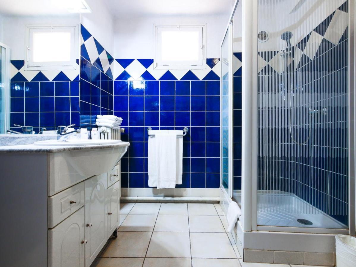 Auberge De La Tour Aups Ngoại thất bức ảnh