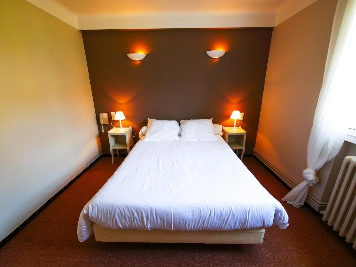 Auberge De La Tour Aups Ngoại thất bức ảnh
